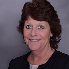 cindy chestnut headshot